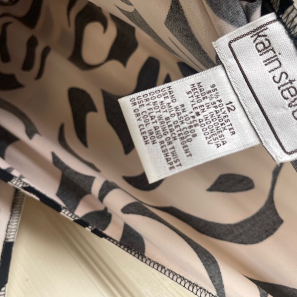 Karin Stevens Patterned Faux Wrap Dress Size 12 - Picture 7 of 8